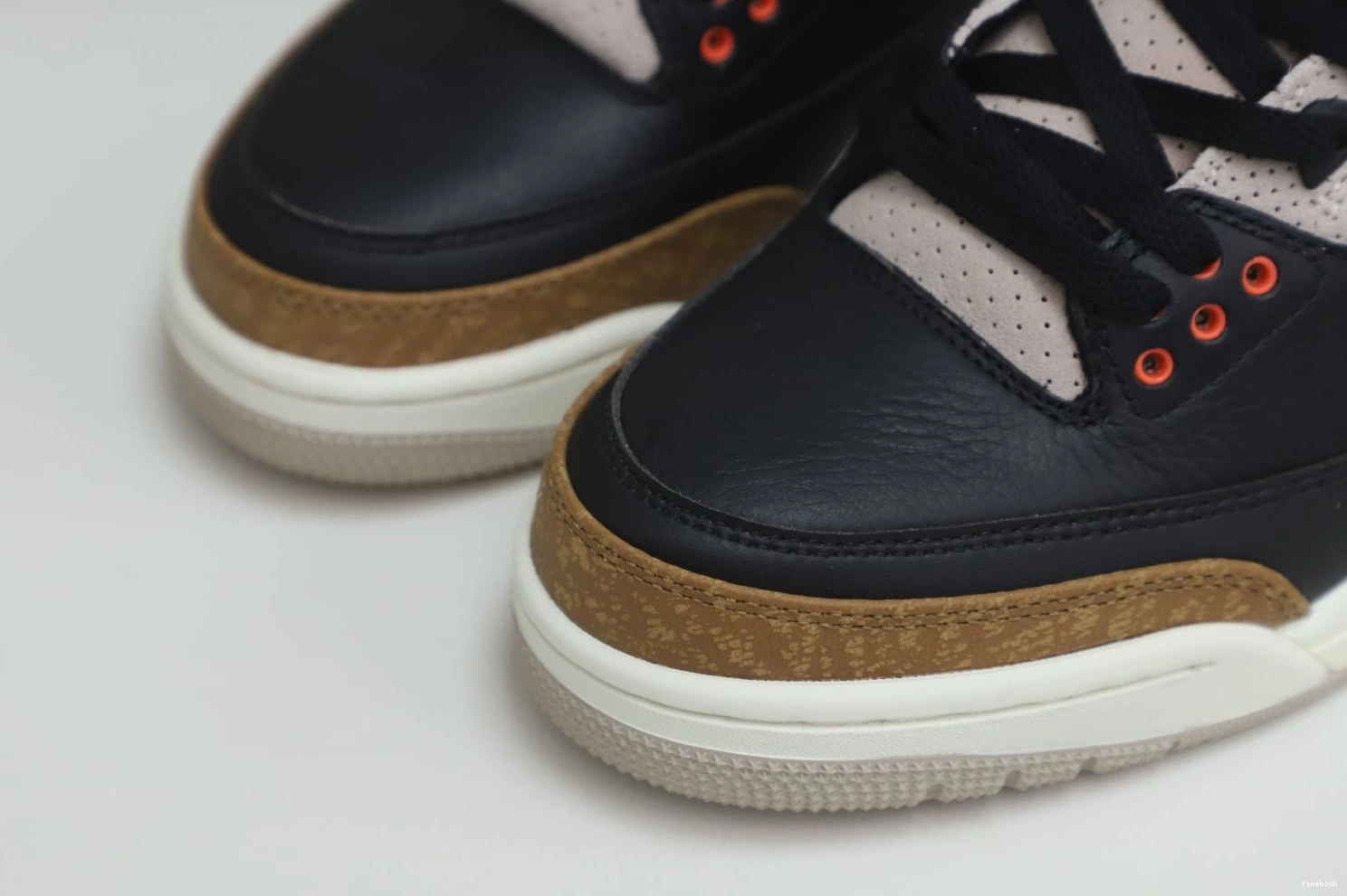 AIR CT8532 CEMENT JORDAN DESERT 3 0726
